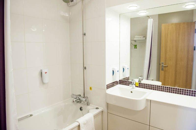 Premier Inn Lichfield North East المظهر الخارجي الصورة