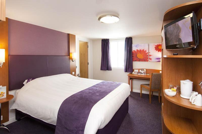 Premier Inn Lichfield North East المظهر الخارجي الصورة